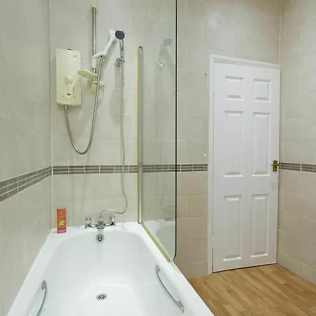 Park House Apartment *