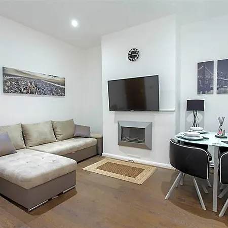 Park House فندق