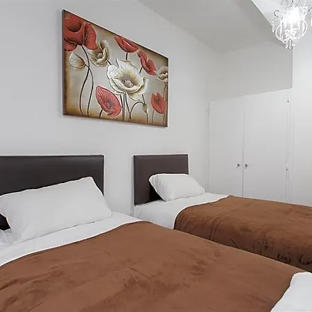 فندق Park House 3*