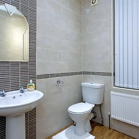 Park House 3*