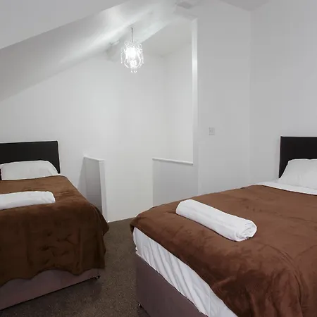 فندق Park House 3*